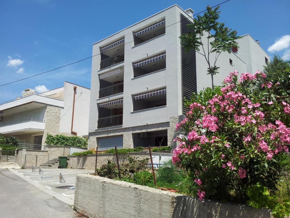 Apartment Summertime ツリクヴェニツァ エクステリア 写真